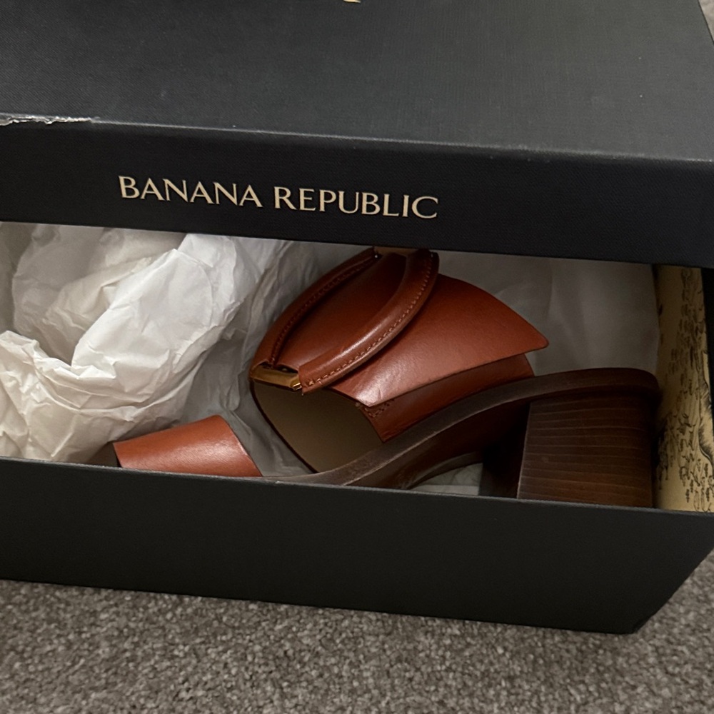 Banana Republic Brown Leather Mules - Picture 6 of 6